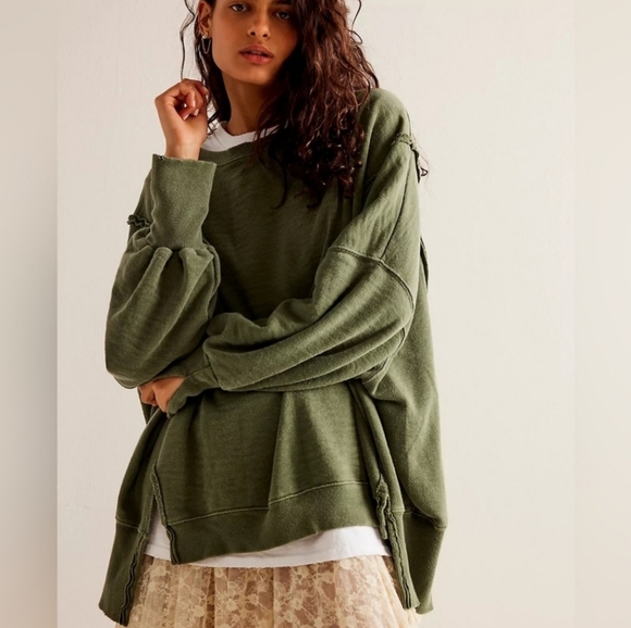 NEW FREE PEOPLE CAMDEN We The Free Sweatshirt Top Olive Green St. Patrick's S - Picture 7 of 11
